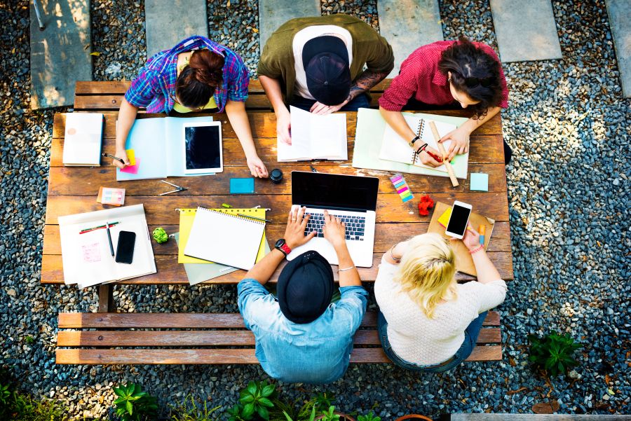 Grupo de trabajo de estudiantes